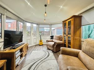 Photo 16- click for photo gallery